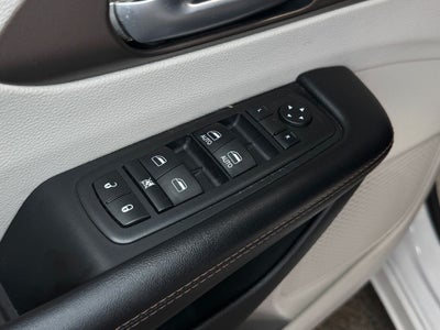 2017 Chrysler Pacifica Touring L 3rd row seat