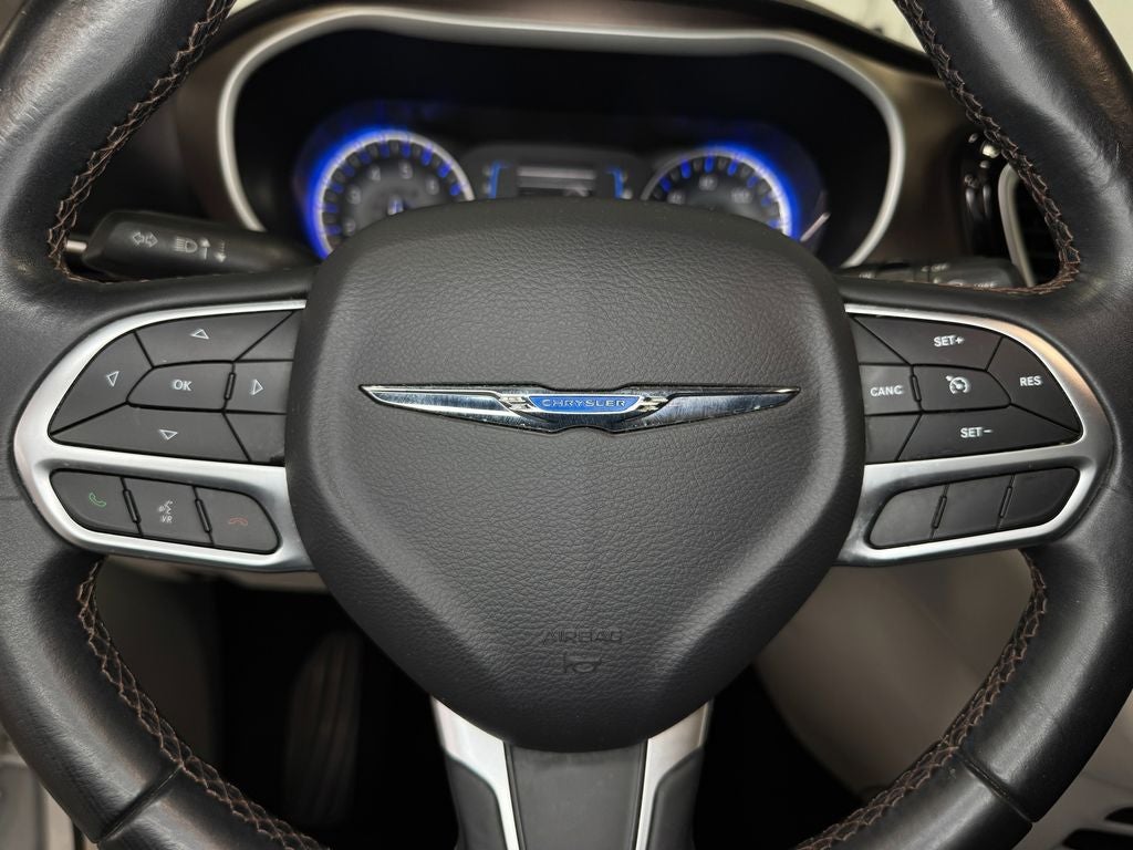 2017 Chrysler Pacifica Touring L 3rd row seat