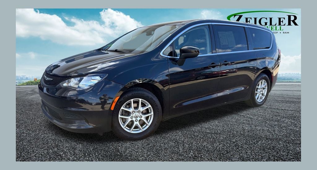 2022 Chrysler Voyager