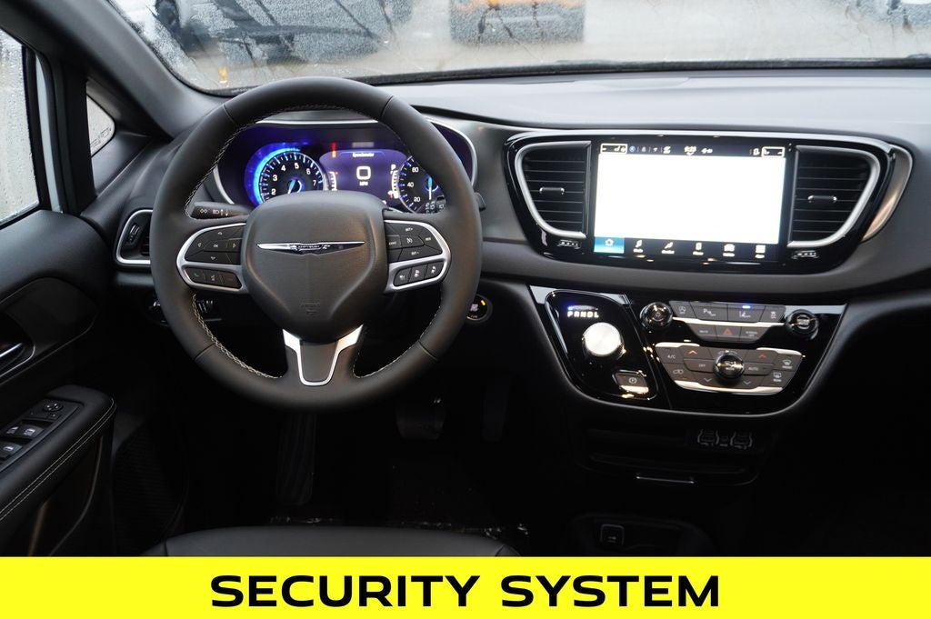 2026 Chrysler Voyager LX