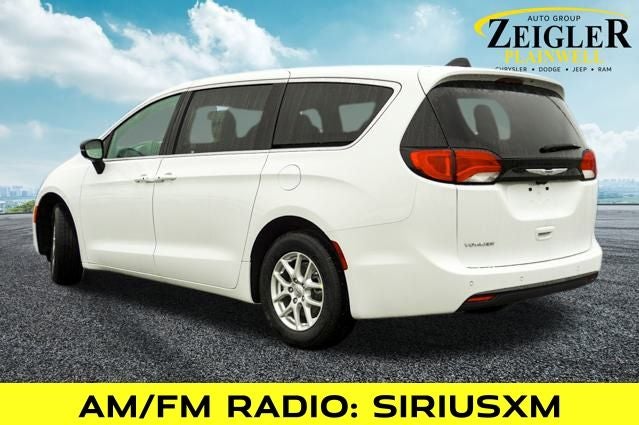 2026 Chrysler Voyager LX