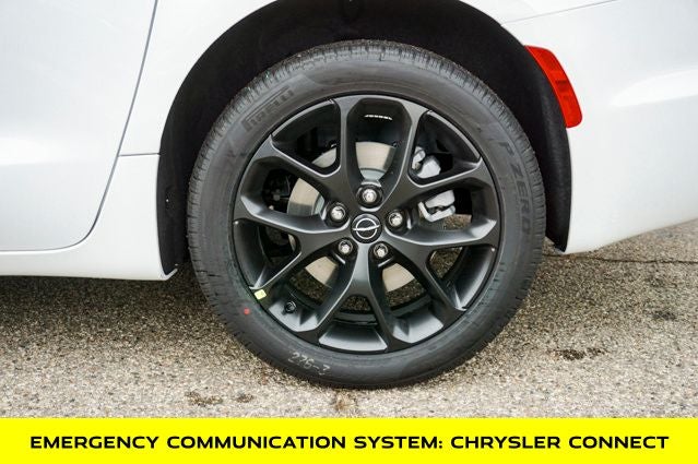 2026 Chrysler Pacifica Select AWD