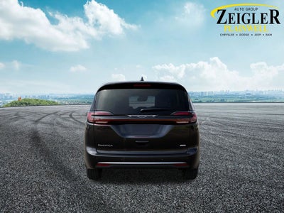2027 Chrysler Pacifica Select