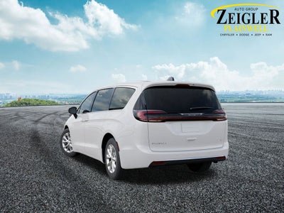 2027 Chrysler Pacifica Select AWD