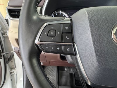 2025 Toyota RAV4 XLE Premium Power moonroof