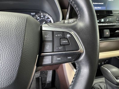2025 Toyota RAV4 XLE Premium Power moonroof