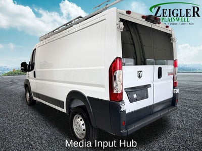 2018 RAM ProMaster 1500 Low Roof Radio: Uconnect 3 w/5" Display