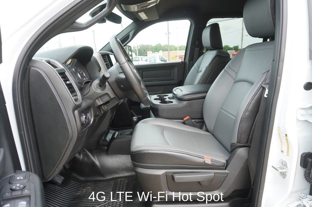 2023 RAM 3500 Tradesman Navigation System & ParkView Rear Back-Up Camera