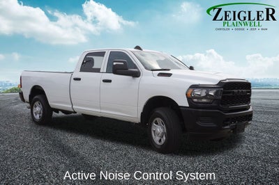 2023 RAM 3500 Tradesman Navigation System & ParkView Rear Back-Up Camera
