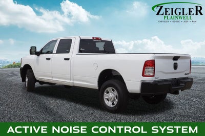 2023 RAM 3500 Tradesman Navigation System & 8.4" Touchscreen Display