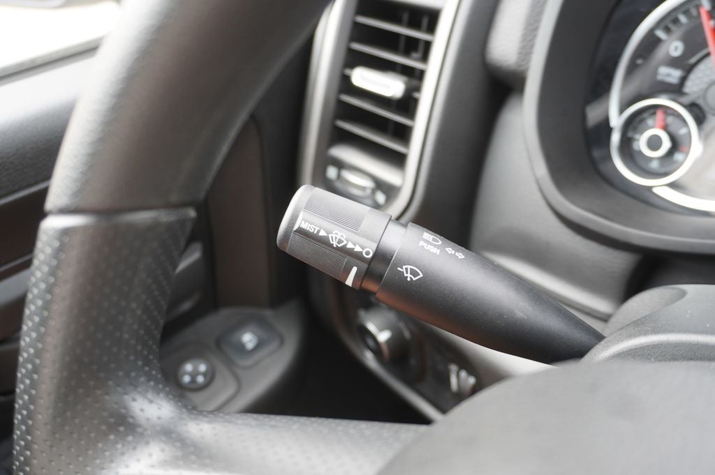 2023 RAM 3500 Tradesman Navigation System & 8.4" Touchscreen Display