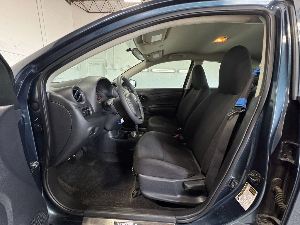 2017 Nissan Versa 1.6 S Plus