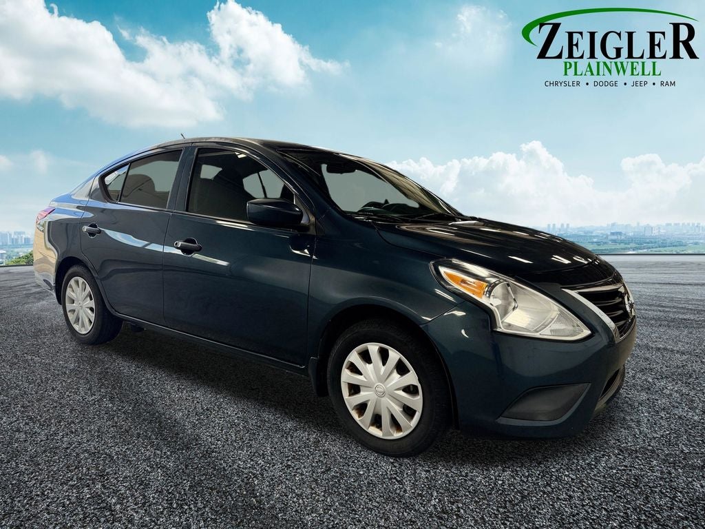 2017 Nissan Versa 1.6 S Plus