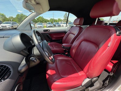 2009 Volkswagen Beetle 2.5L Blush Edition
