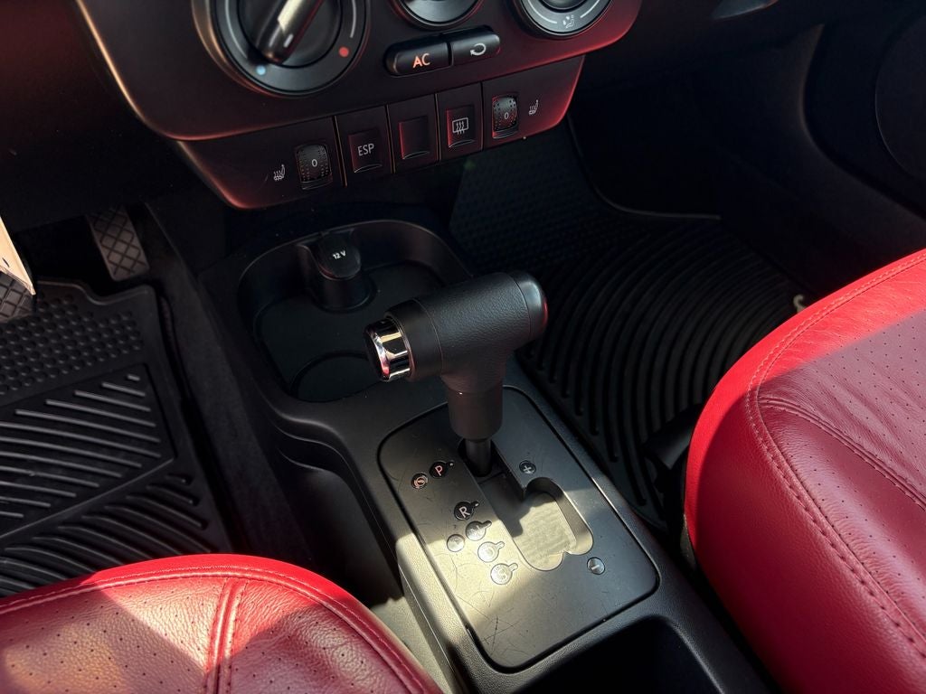 2009 Volkswagen Beetle 2.5L Blush Edition