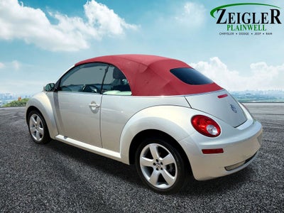 2009 Volkswagen Beetle 2.5L Blush Edition