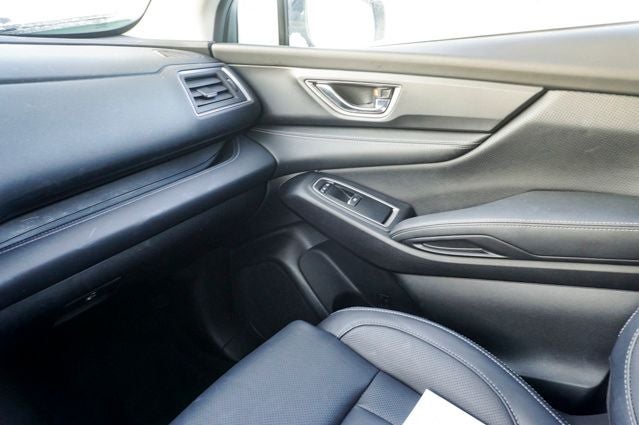 2023 Subaru Ascent Limited STARLINK/Apple CarPlay/Android Auto & Exterior Par