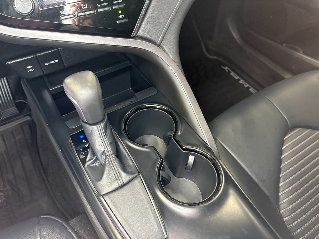 2019 Toyota Camry SE Power Tilt/Slide Moonroof