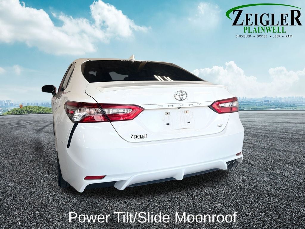 2019 Toyota Camry SE Power Tilt/Slide Moonroof