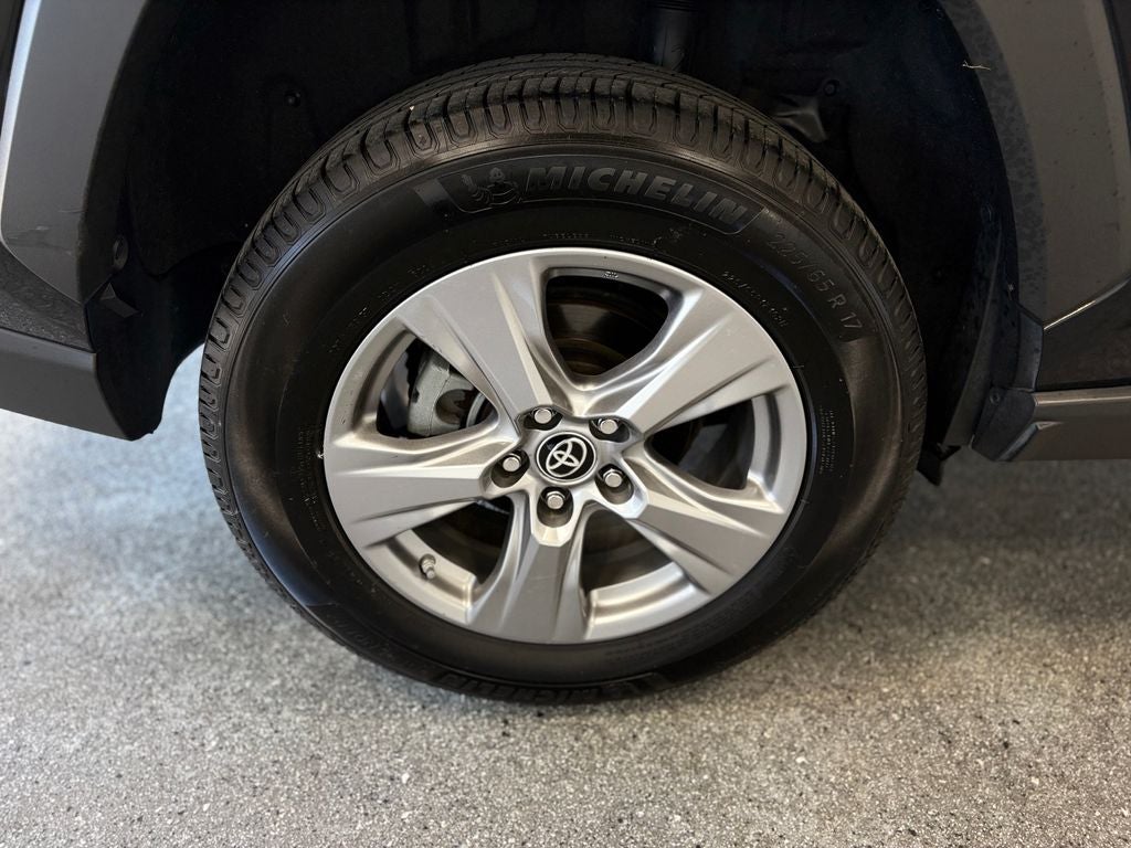 2023 Toyota RAV4 Hybrid LE