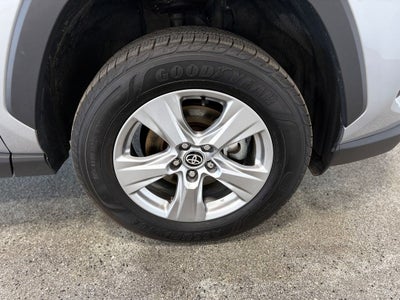 2022 Toyota RAV4 Hybrid XLE