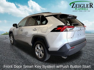 2022 Toyota RAV4 Hybrid XLE