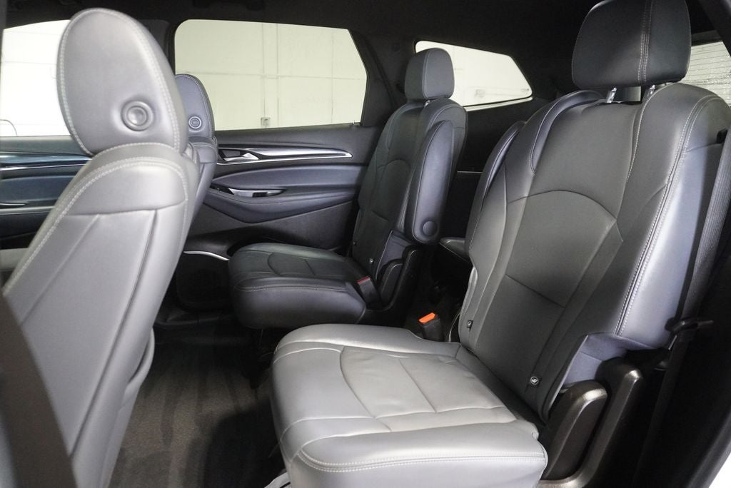 2022 Buick Enclave Essence Wireless Apple CarPlay/Wireless Android Auto