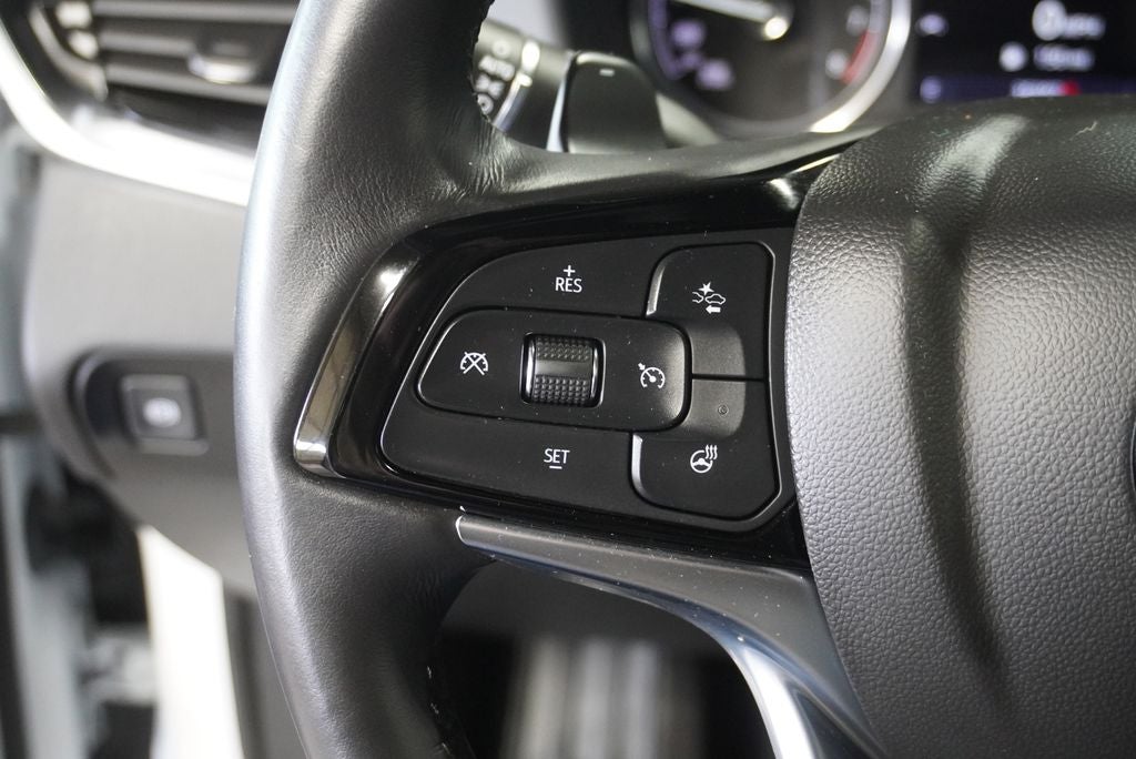 2022 Buick Enclave Essence Wireless Apple CarPlay/Wireless Android Auto