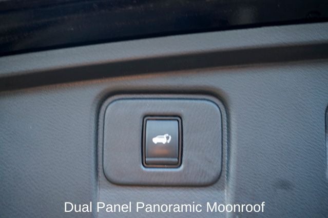 2022 Nissan Murano SL Navigation System & Dual Panel Panoramic Moonroof