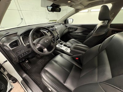 2024 Nissan Murano SL Power moonroof & Navigation System