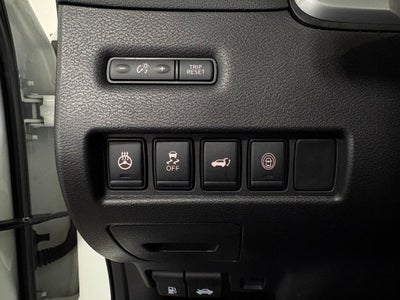 2024 Nissan Murano SL Power moonroof & Navigation System