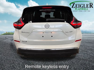 2024 Nissan Murano SL Power moonroof & Navigation System