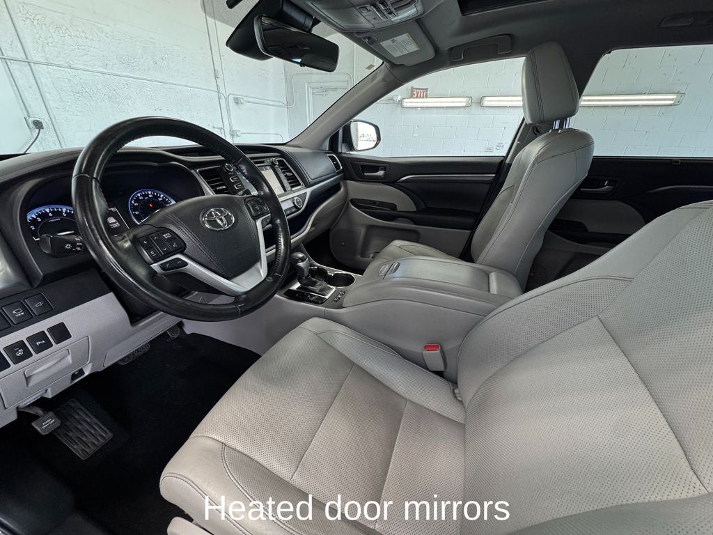 2017 Toyota Highlander Limited Platinum