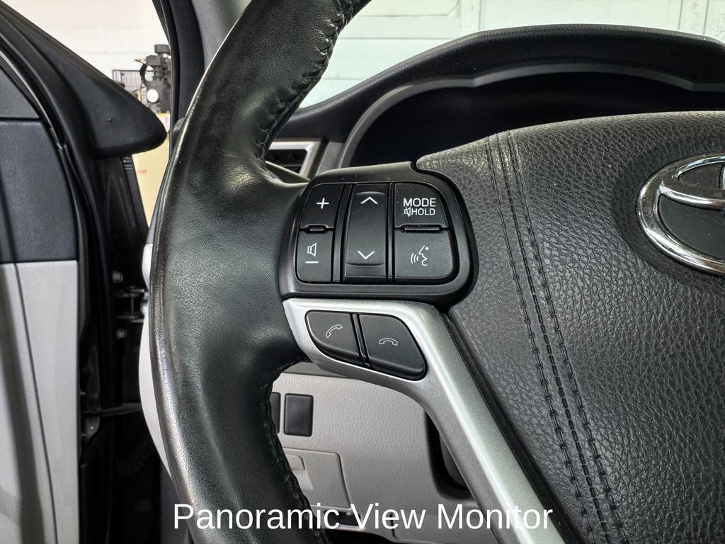 2017 Toyota Highlander Limited Platinum