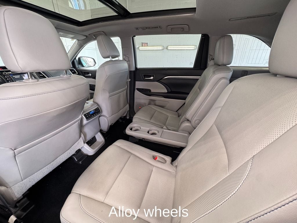 2017 Toyota Highlander Limited Platinum