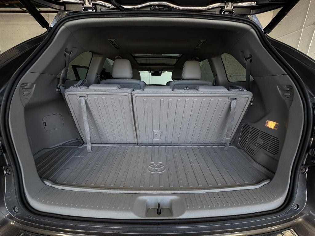 2017 Toyota Highlander Limited Platinum