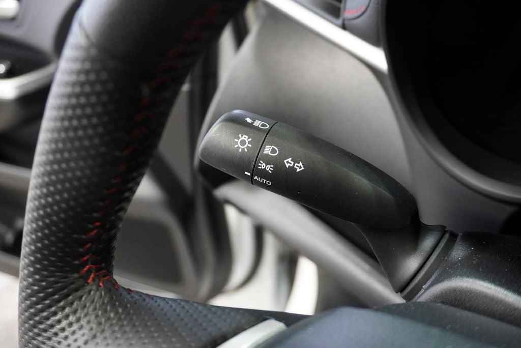 2025 Toyota Sienna XSE Power moonroof & Navigation System