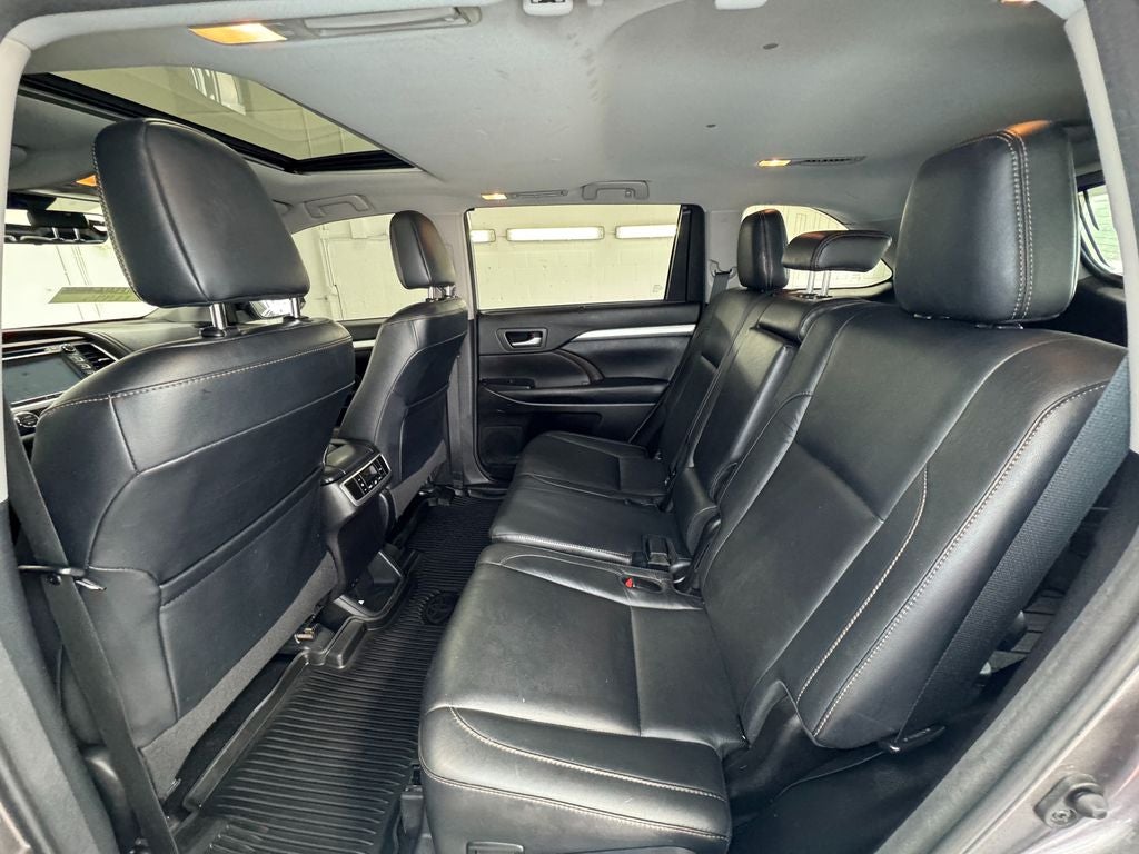 2018 Toyota Highlander XLE Power moonroof