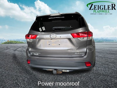 2018 Toyota Highlander XLE Power moonroof