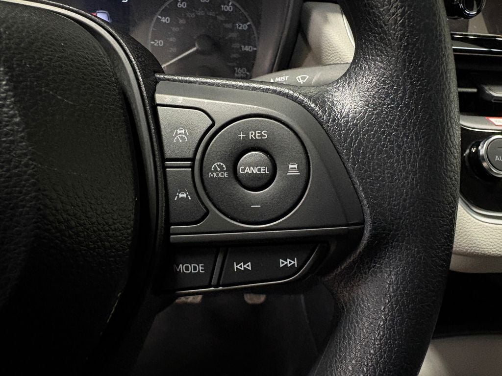 2025 Toyota Corolla LE Apple CarPlay/Android Auto