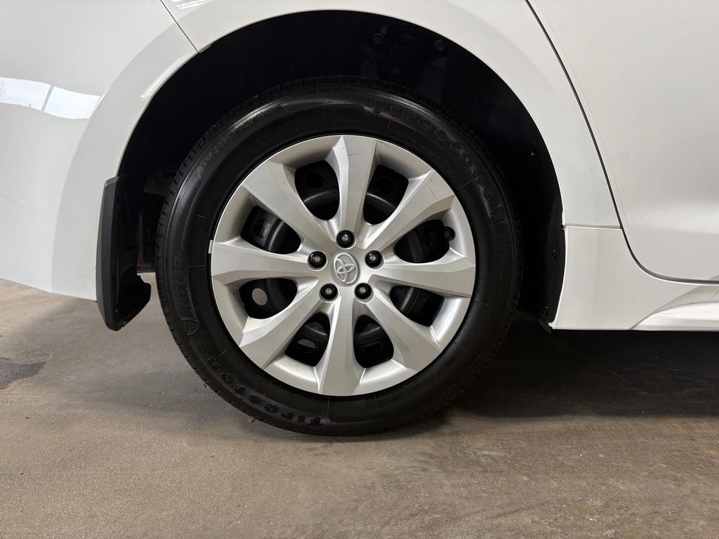 2025 Toyota Corolla LE Apple CarPlay/Android Auto