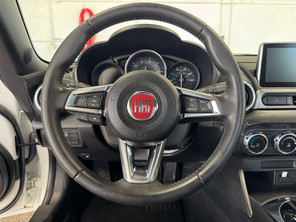 2020 FIAT 124 Spider Classica Technology Group
