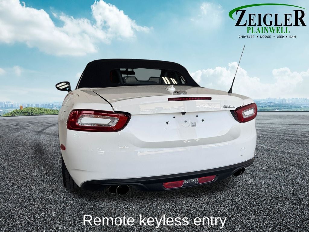 2020 FIAT 124 Spider Classica Technology Group