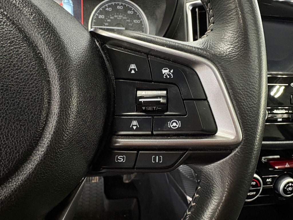 2024 Subaru Forester Premium Power moonroof: Panoramic