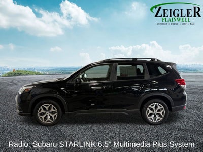 2024 Subaru Forester Premium Power moonroof: Panoramic