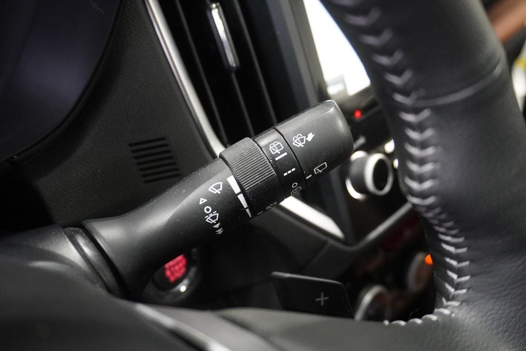 2023 Subaru Forester Touring Power moonroof: Panoramic