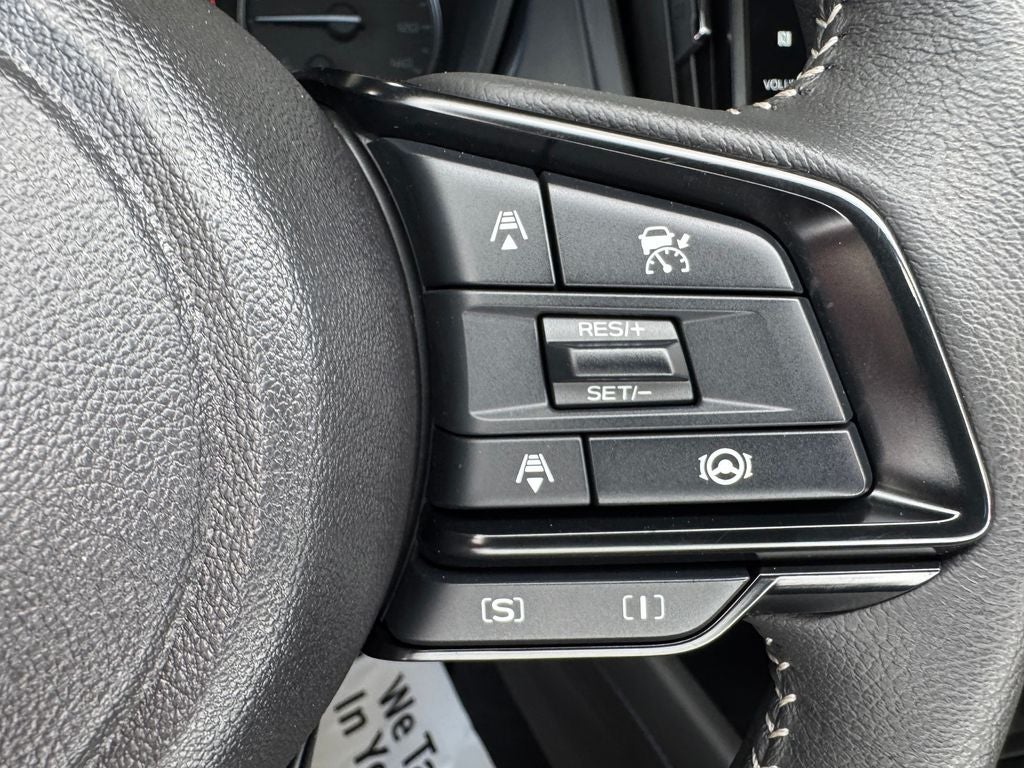 2025 Subaru Forester Premium Power moonroof