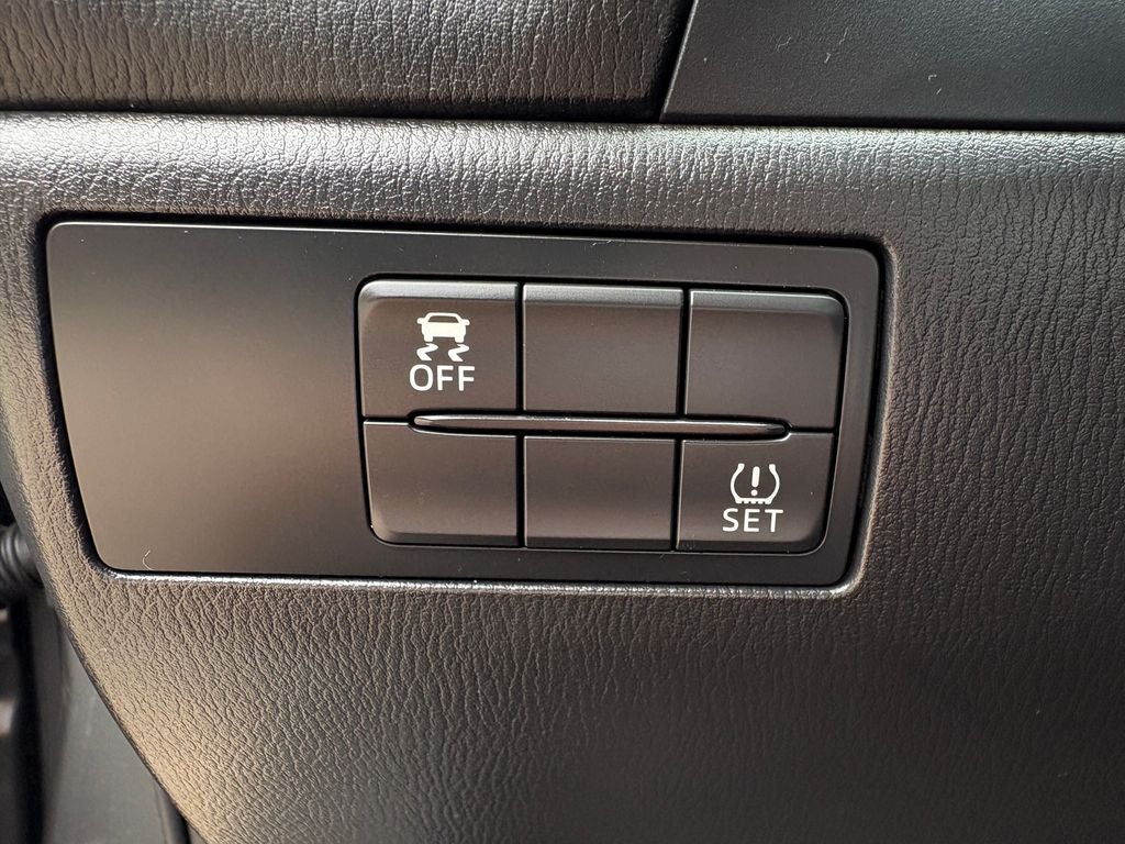 2017 Mazda Mazda3 Touring 2.5 Power moonroof