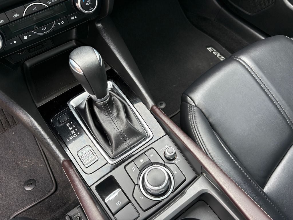 2017 Mazda Mazda3 Touring 2.5 Power moonroof