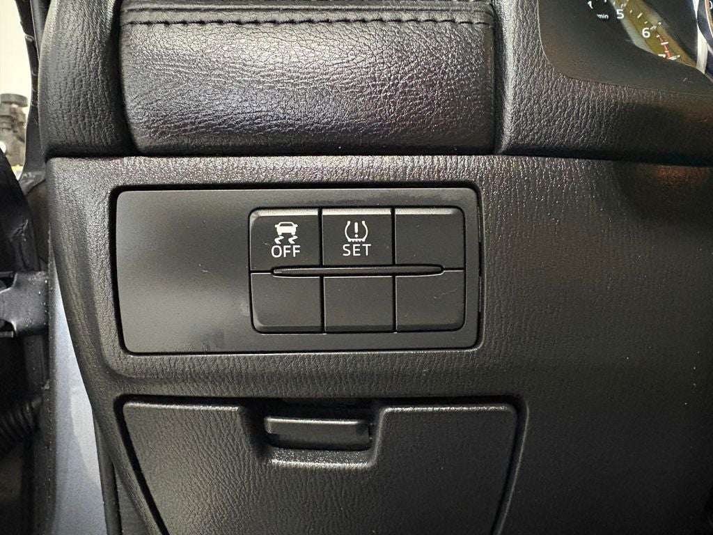 2016 Mazda Mazda6 i Sport